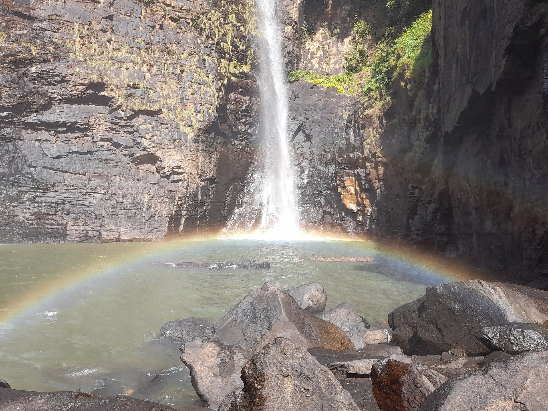Les chutes de Kambadaga près de Pita