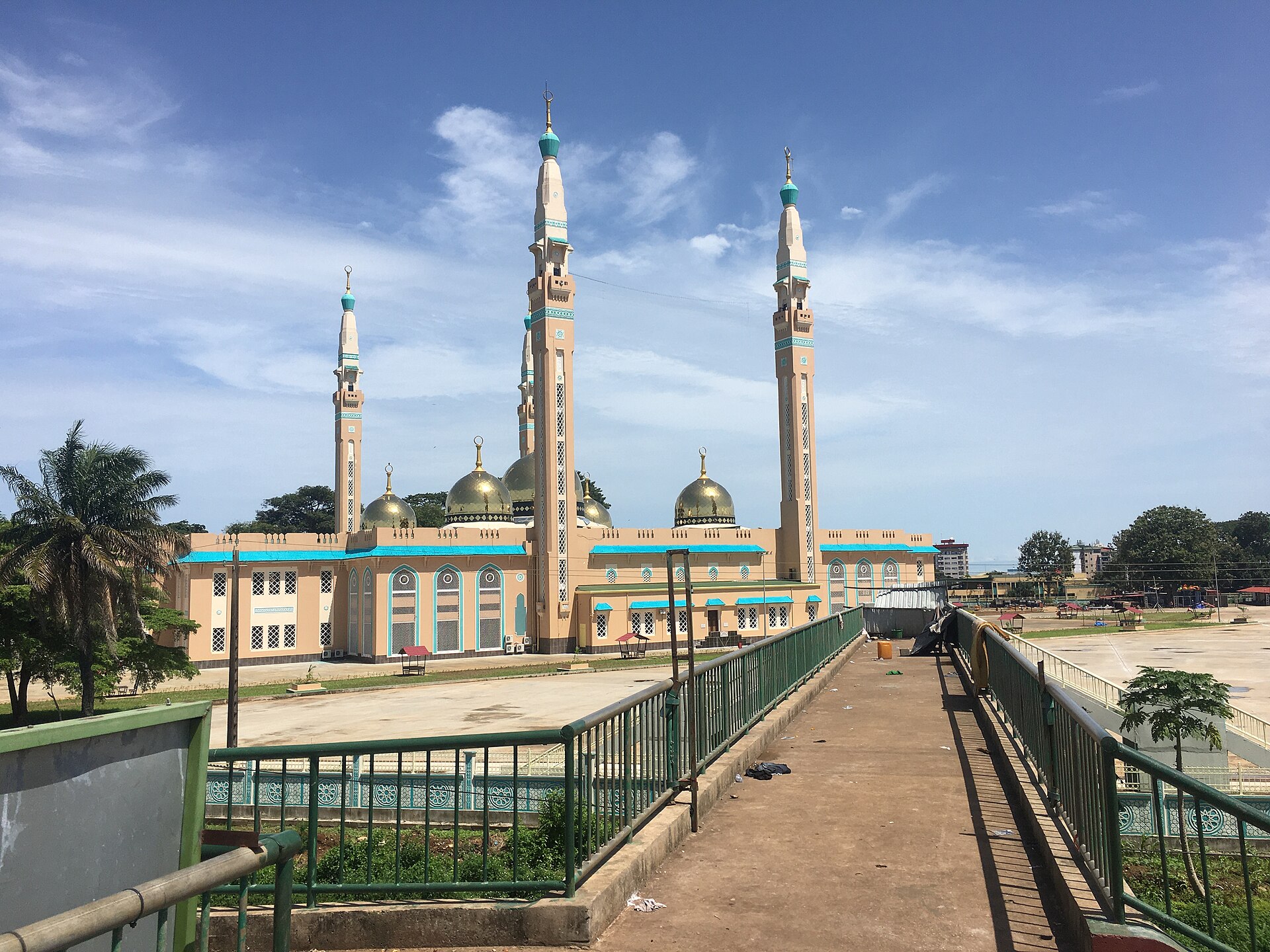Les minarets de la mosquée Fayçal