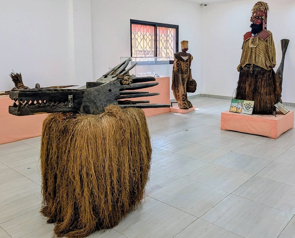 Objets traditionnels exposés au Musée national